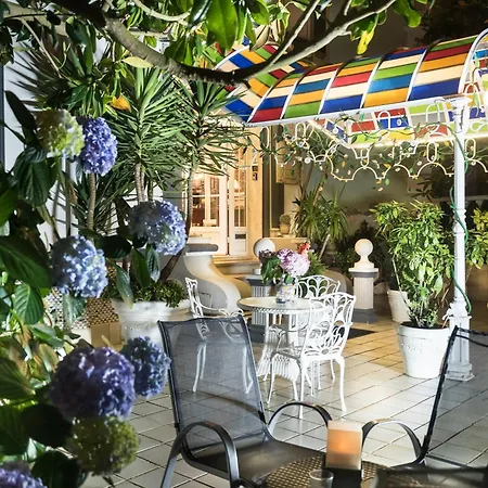 Boutique Brisas Szálloda *